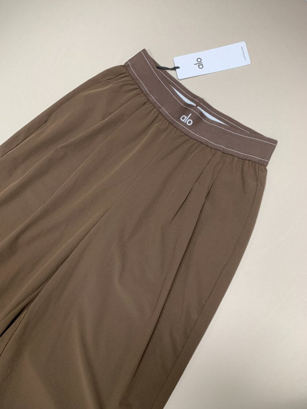 ALO Yoga Quiet Luxury Espresso Suit Up Trousers👜XS/S/M 30" inseam🥂 - Picture 8 of 8